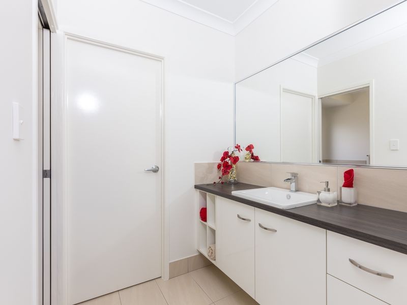 6 Sandridge Way, Smithfield QLD 4878