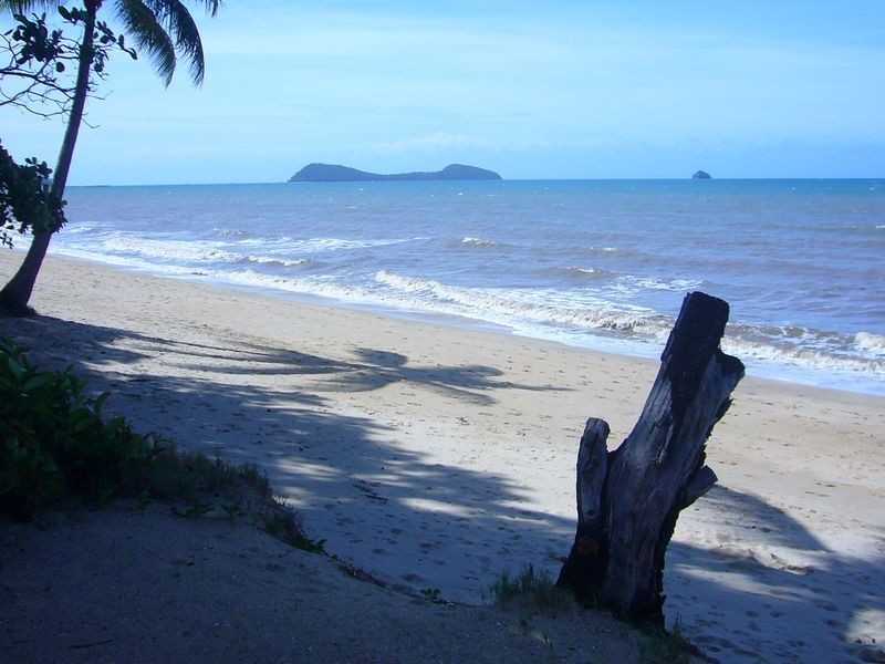 10/81-87 Arlington Esplanade, Clifton Beach QLD 4879