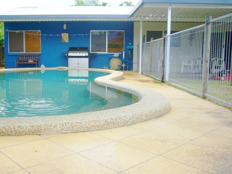 6 Cheviot Street, Smithfield QLD 4878