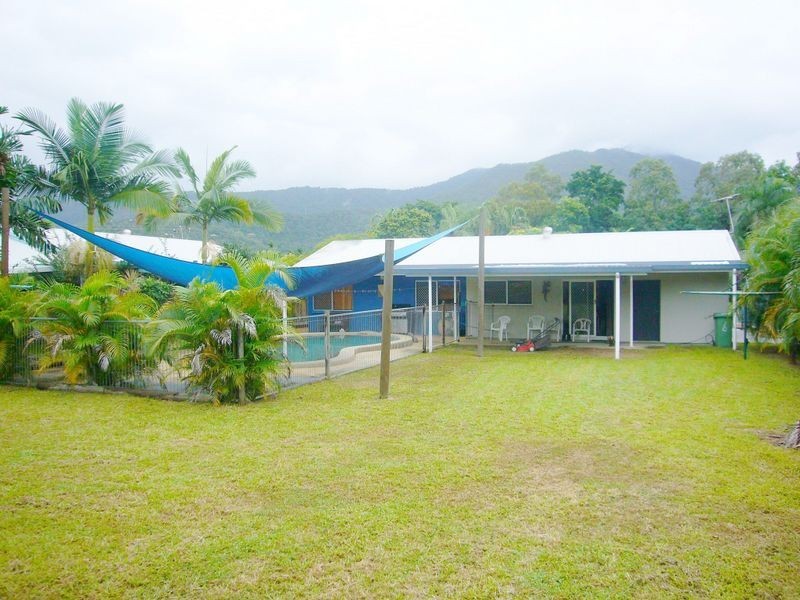 6 Cheviot Street, Smithfield QLD 4878