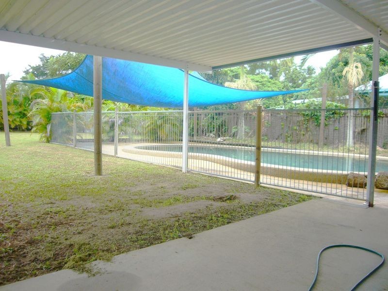 6 Cheviot Street, Smithfield QLD 4878