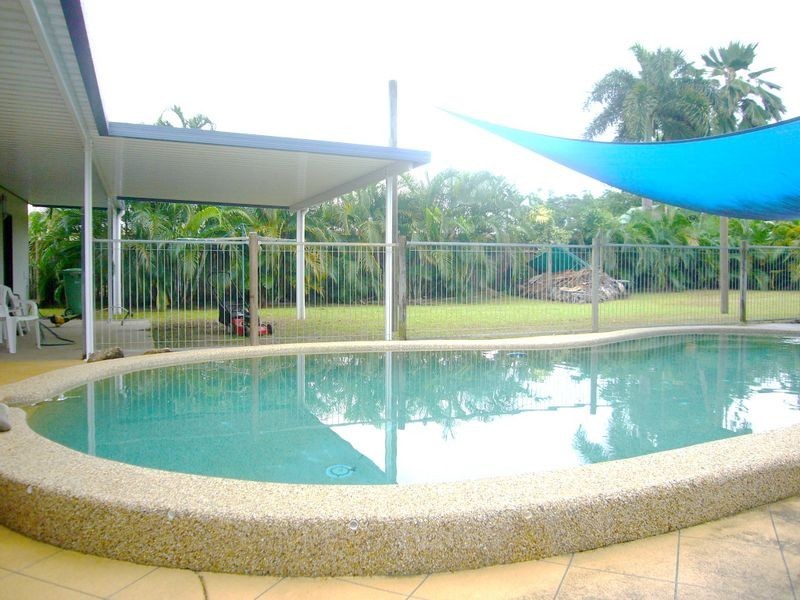 6 Cheviot Street, Smithfield QLD 4878