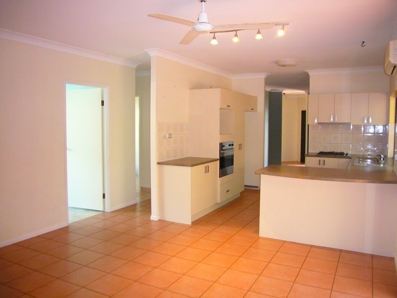 26 Meander Street, Brinsmead QLD 4870