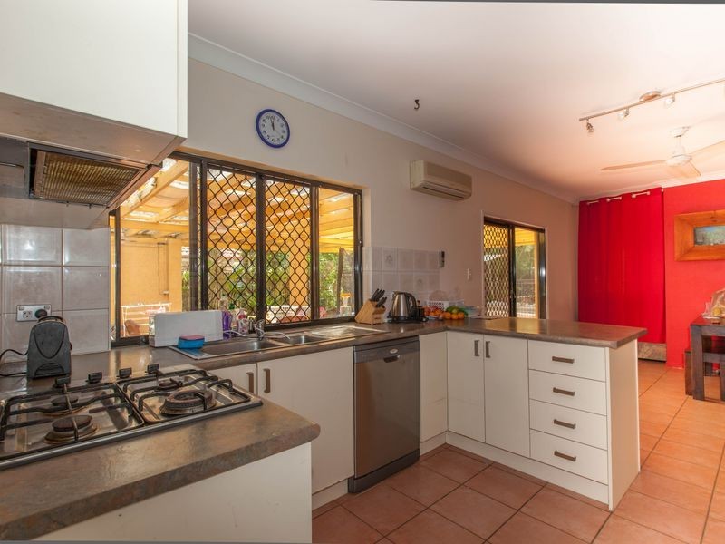 26 Meander Street, Brinsmead QLD 4870