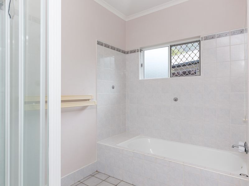 28 Lamb Street, Smithfield QLD 4878