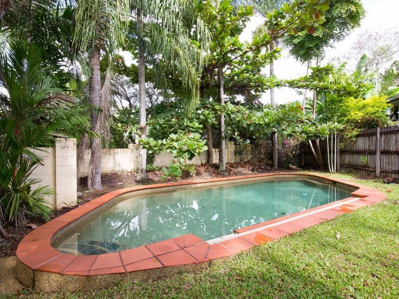 28 Lamb Street, Smithfield QLD 4878