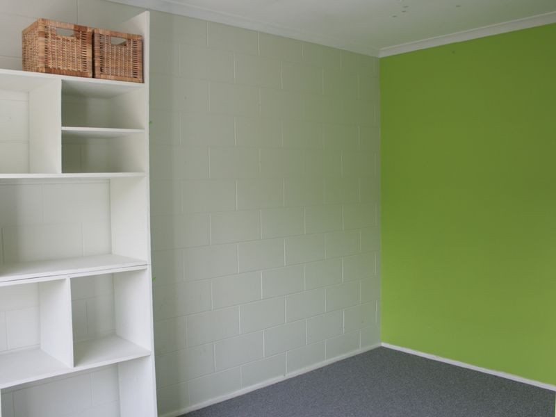 8 Samuel Street, Yorkeys Knob QLD 4878