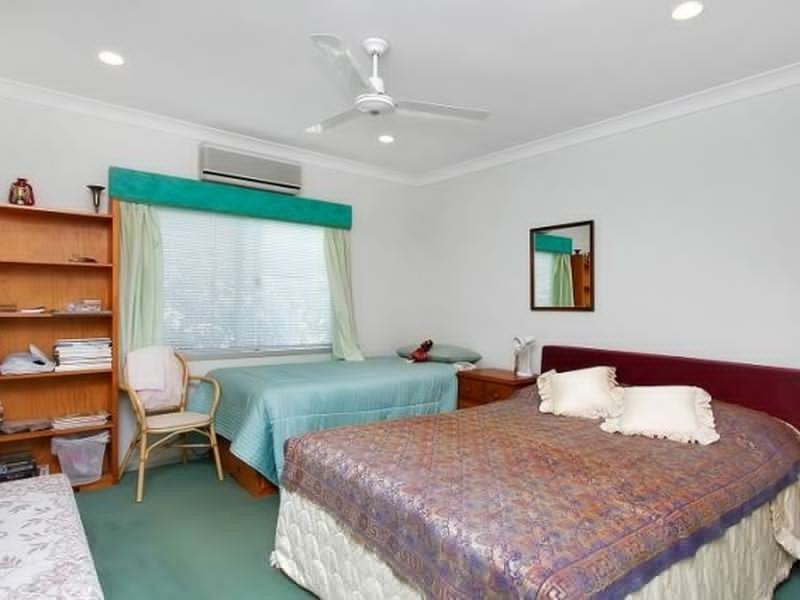 10 Pellowe Street, Clifton Beach QLD 4879