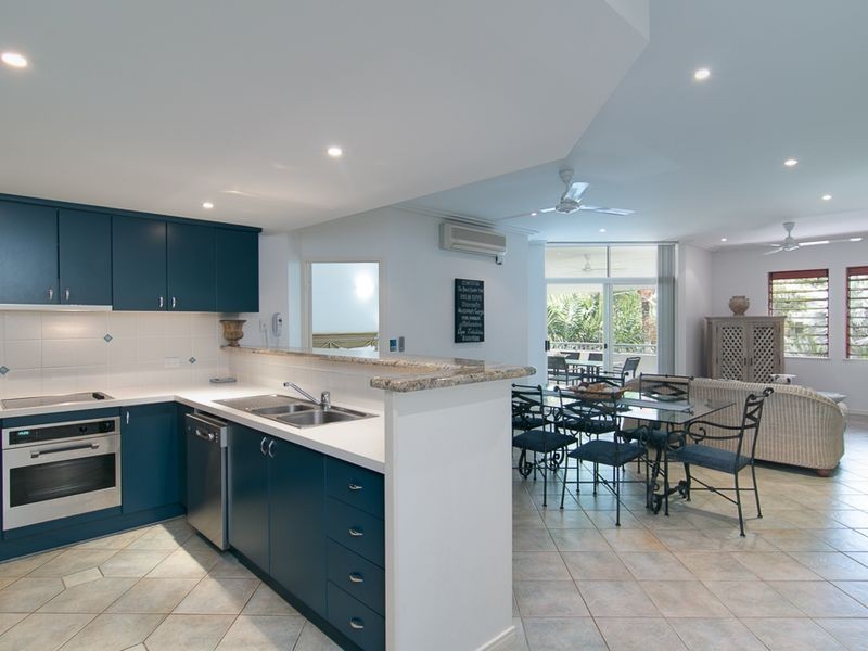 35/23-25 Veivers Road, Palm Cove QLD 4879