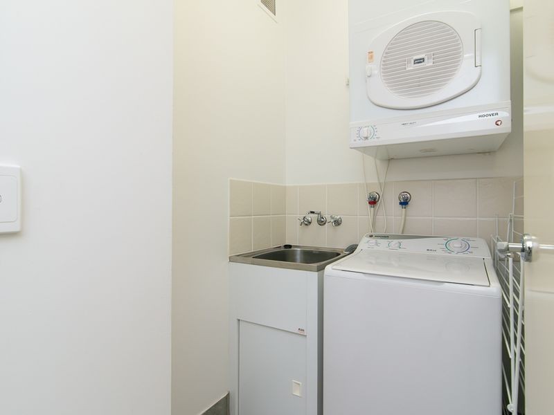 35/23-25 Veivers Road, Palm Cove QLD 4879