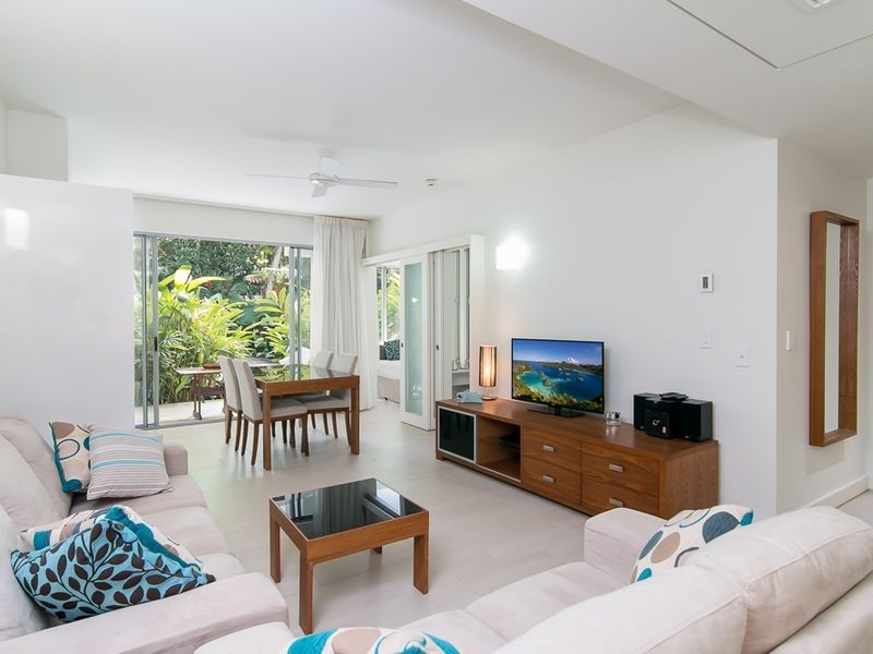 2101/41 Williams Esplanade, Palm Cove QLD 4879