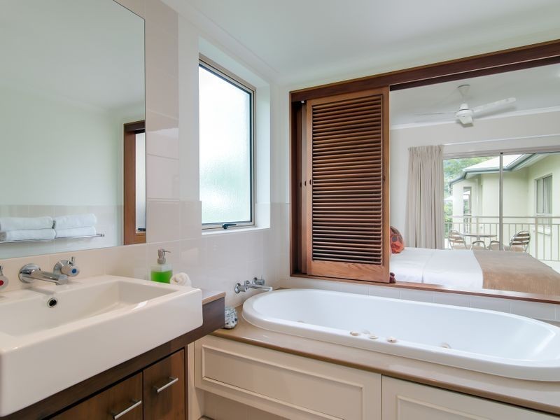 531/49-63 Williams Esplanade, Palm Cove QLD 4879