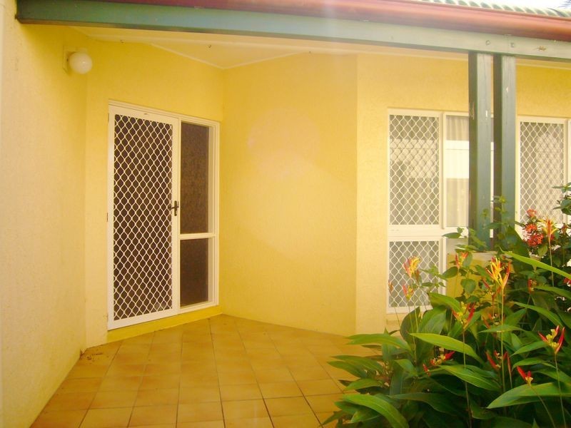 28 Lamb Street, Smithfield QLD 4878