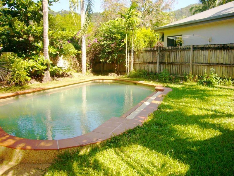 28 Lamb Street, Smithfield QLD 4878