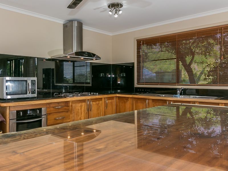 3 Ray Street, Yorkeys Knob QLD 4878