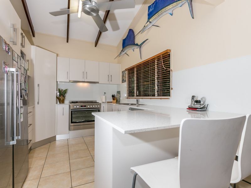 3 Ray Street, Yorkeys Knob QLD 4878