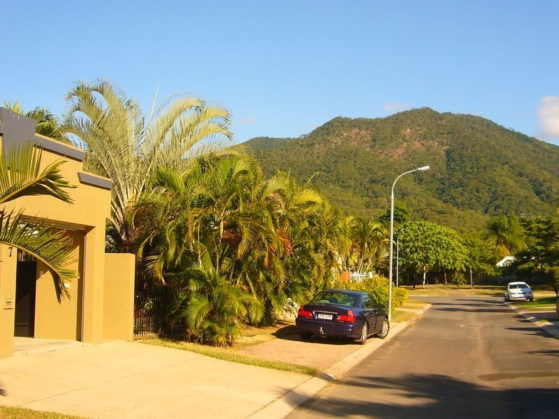7 Feathertop, Smithfield QLD 4878