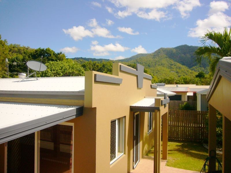 7 Feathertop, Smithfield QLD 4878