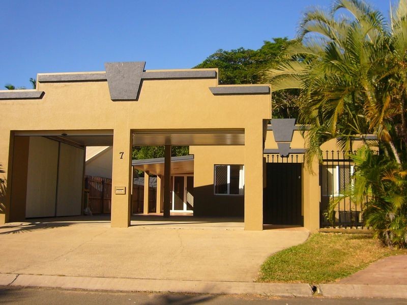 7 Feathertop, Smithfield QLD 4878