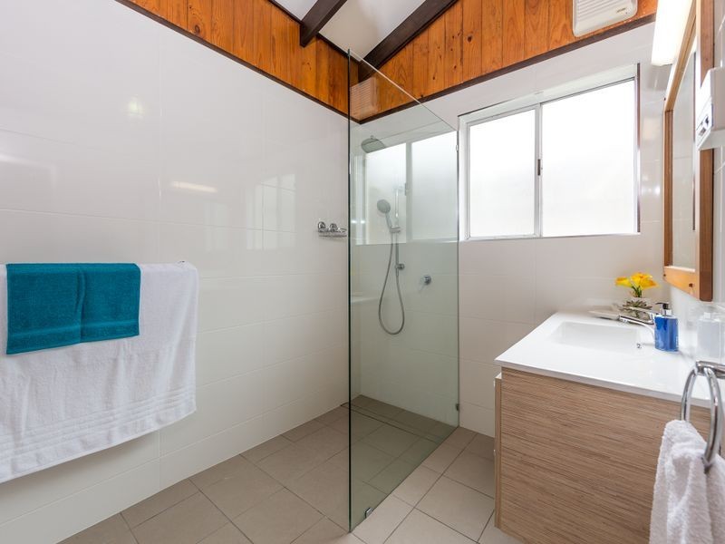 40 Petersen Street, Trinity Beach QLD 4879