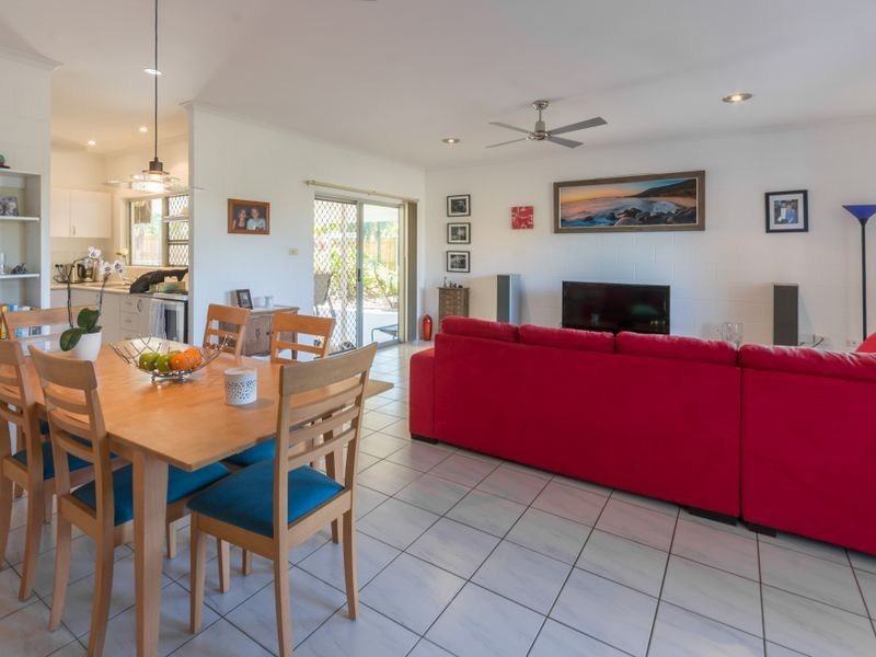 7 Lomond Street, Smithfield QLD 4878