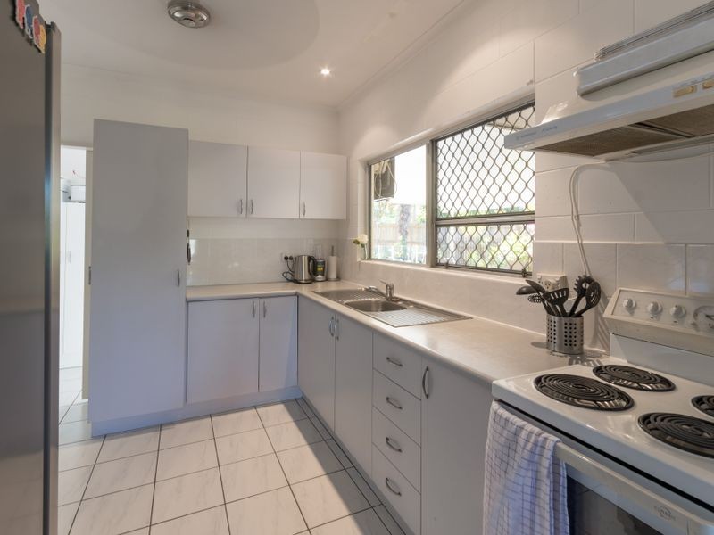 7 Lomond Street, Smithfield QLD 4878