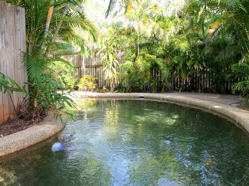 2/528 Varley Street, Yorkeys Knob QLD 4878