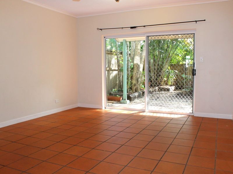 2/528 Varley Street, Yorkeys Knob QLD 4878