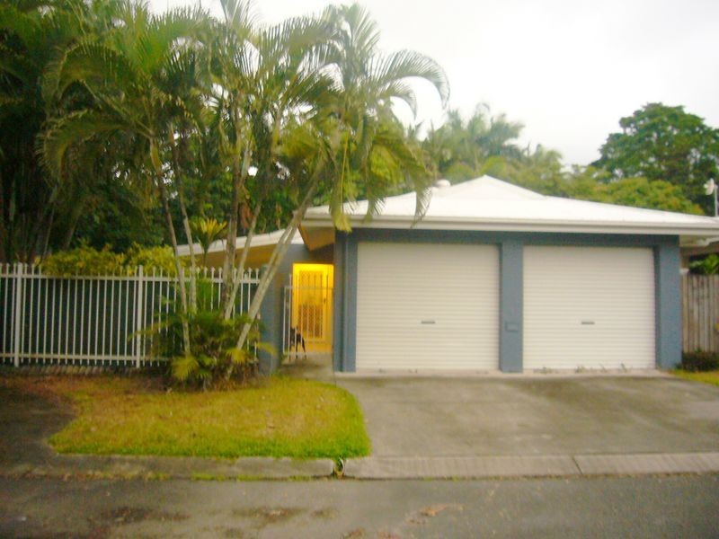 1 Feathertop Close, Smithfield QLD 4878