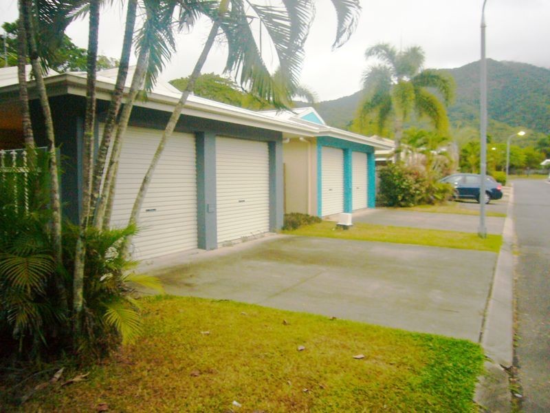 1 Feathertop Close, Smithfield QLD 4878