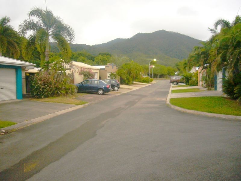 1 Feathertop Close, Smithfield QLD 4878