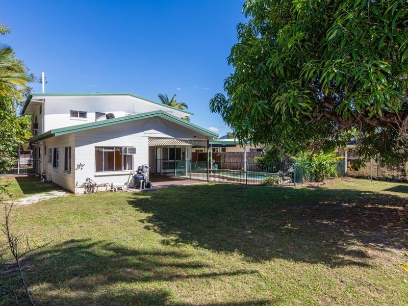 48 Johnson Street, Yorkeys Knob QLD 4878