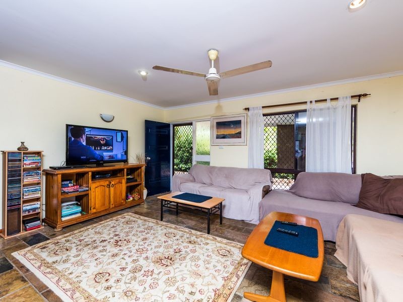 18 Grampian Close, Smithfield QLD 4878