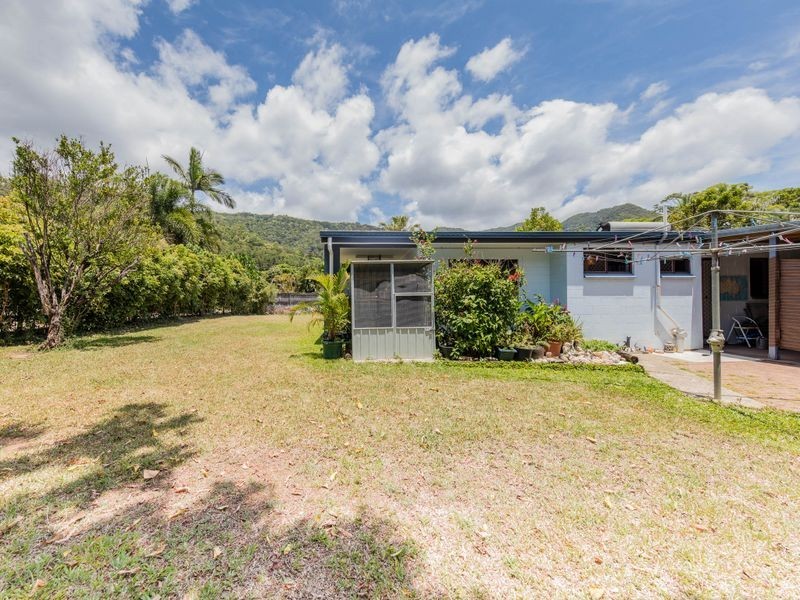 18 Grampian Close, Smithfield QLD 4878