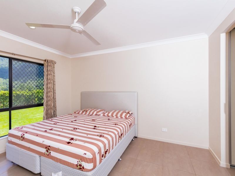42 Xavier Herbert Drive, Redlynch QLD 4870
