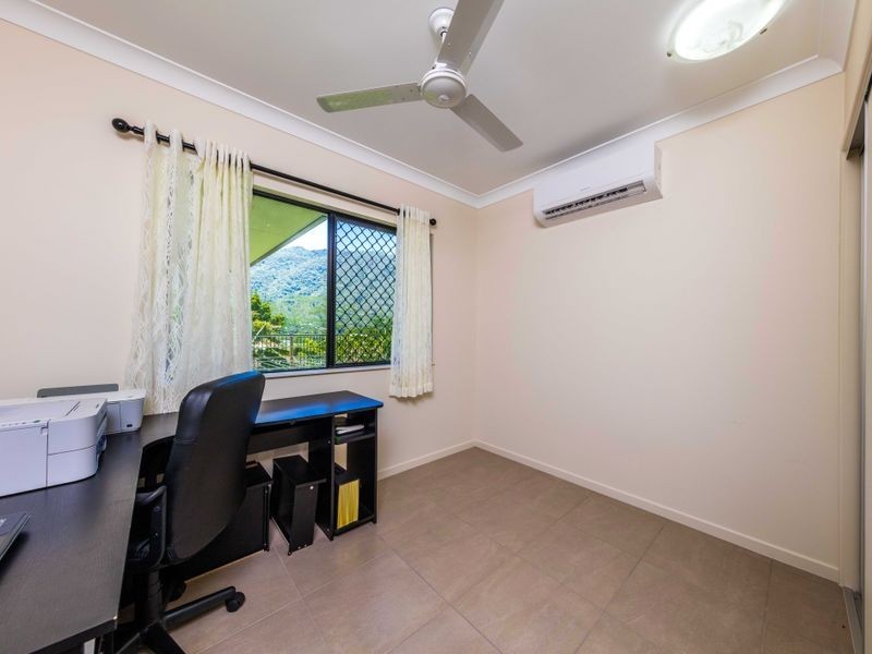 42 Xavier Herbert Drive, Redlynch QLD 4870