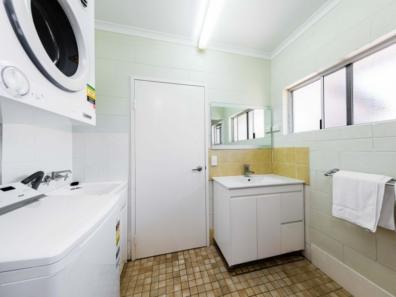 11/71-73 Moore Street, Trinity Beach QLD 4879