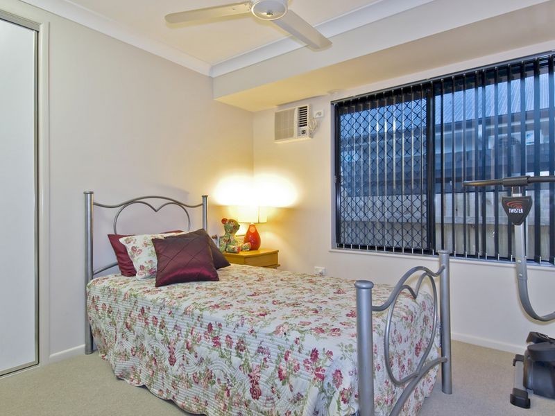 45 Cunningham Street, Yorkeys Knob QLD 4878