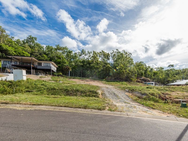 10 Megalong Close, Smithfield QLD 4878