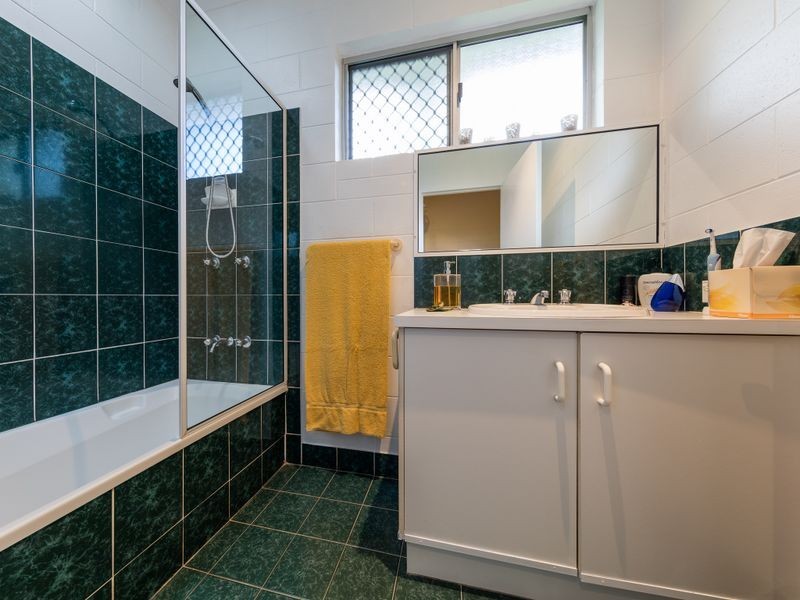 11 Cheviot Street, Smithfield QLD 4878