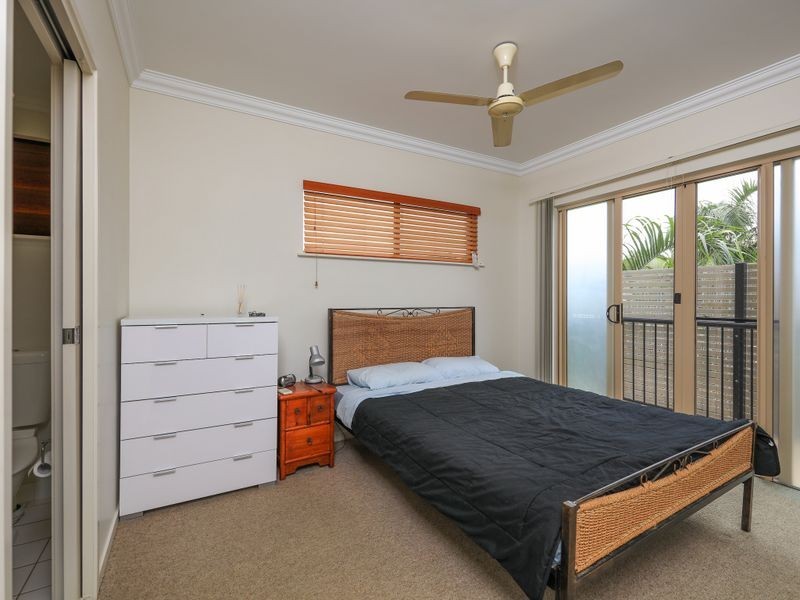 2008/22-26 Clifton Road, Clifton Beach QLD 4879