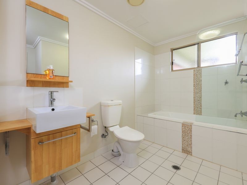 2008/22-26 Clifton Road, Clifton Beach QLD 4879