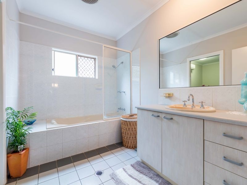 31 Cheviot Street, Smithfield QLD 4878