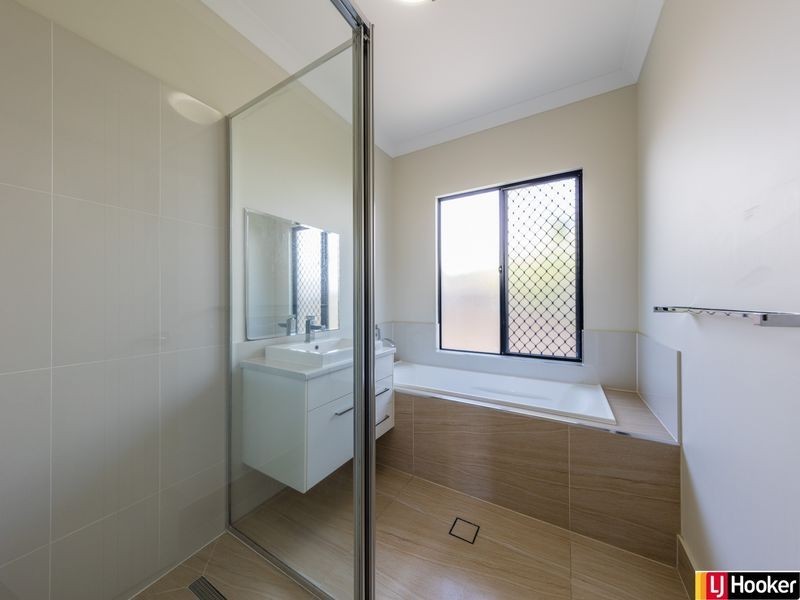 39 Selwyn Circuit, Trinity Park QLD 4879