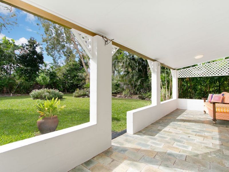 10 Limpet Close, Trinity Beach QLD 4879