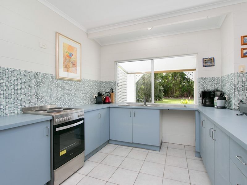 10 Limpet Close, Trinity Beach QLD 4879