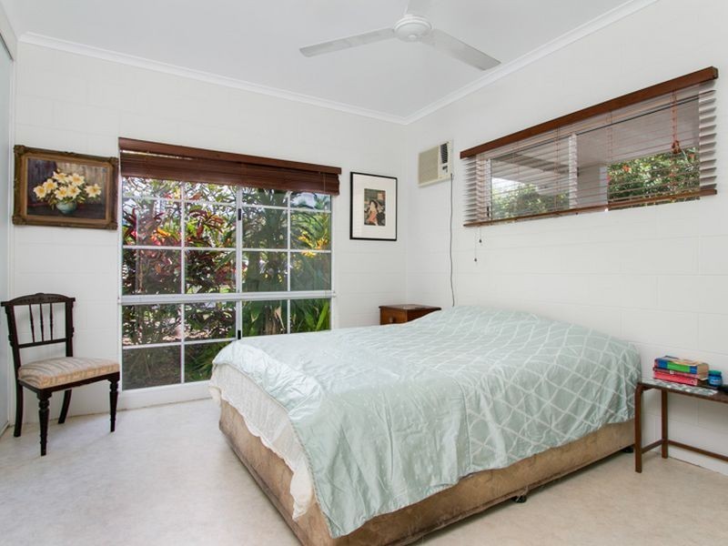 10 Limpet Close, Trinity Beach QLD 4879