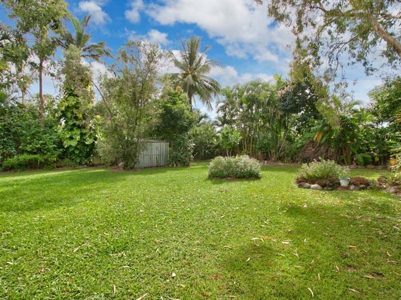 10 Limpet Close, Trinity Beach QLD 4879