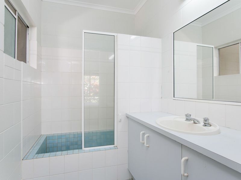 10 Limpet Close, Trinity Beach QLD 4879