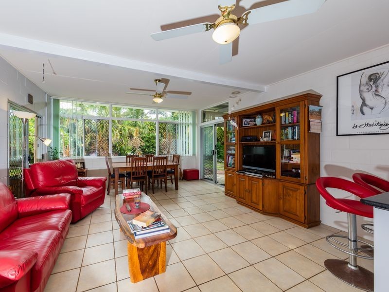 1/62 Veivers Road, Palm Cove QLD 4879